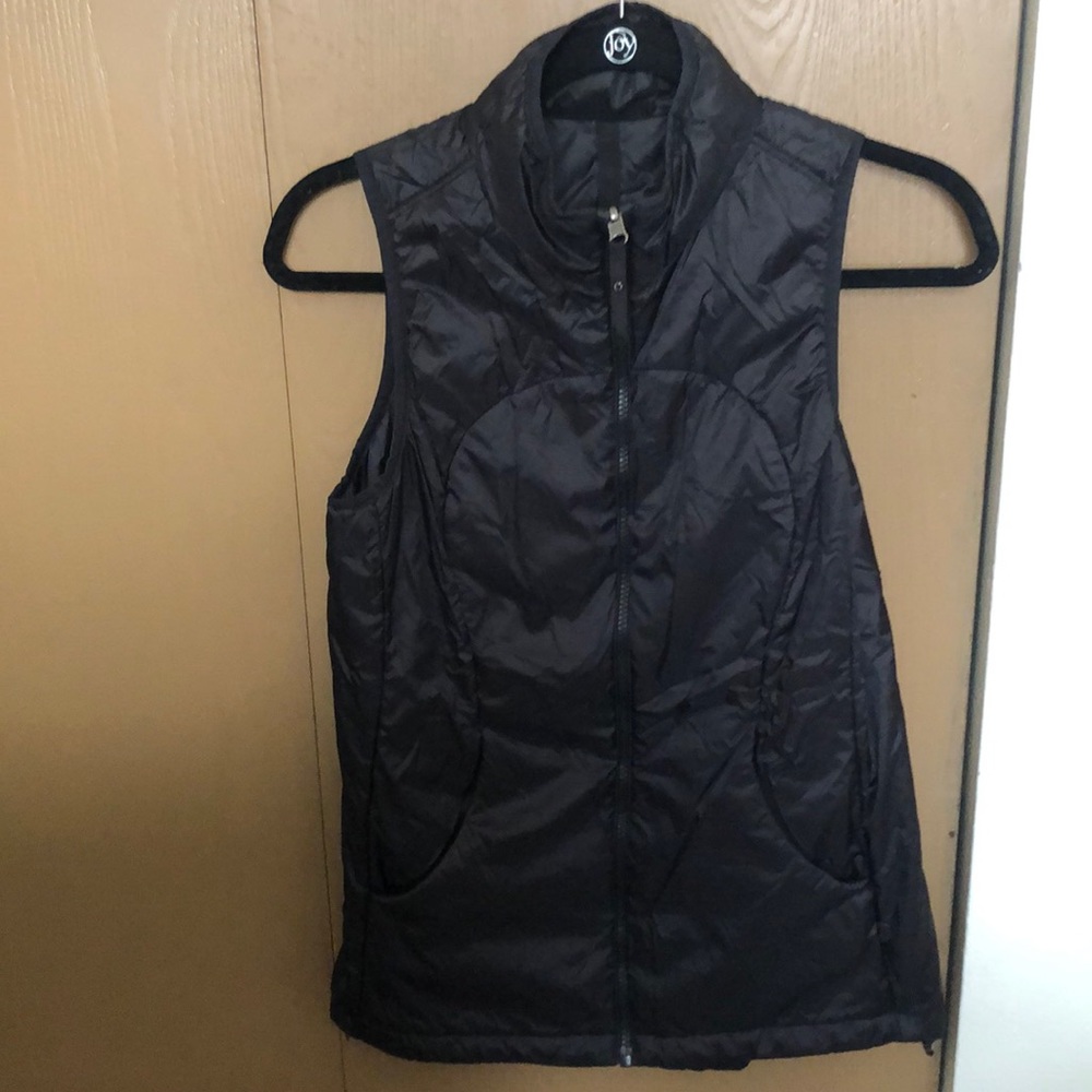 Black lululemon vest